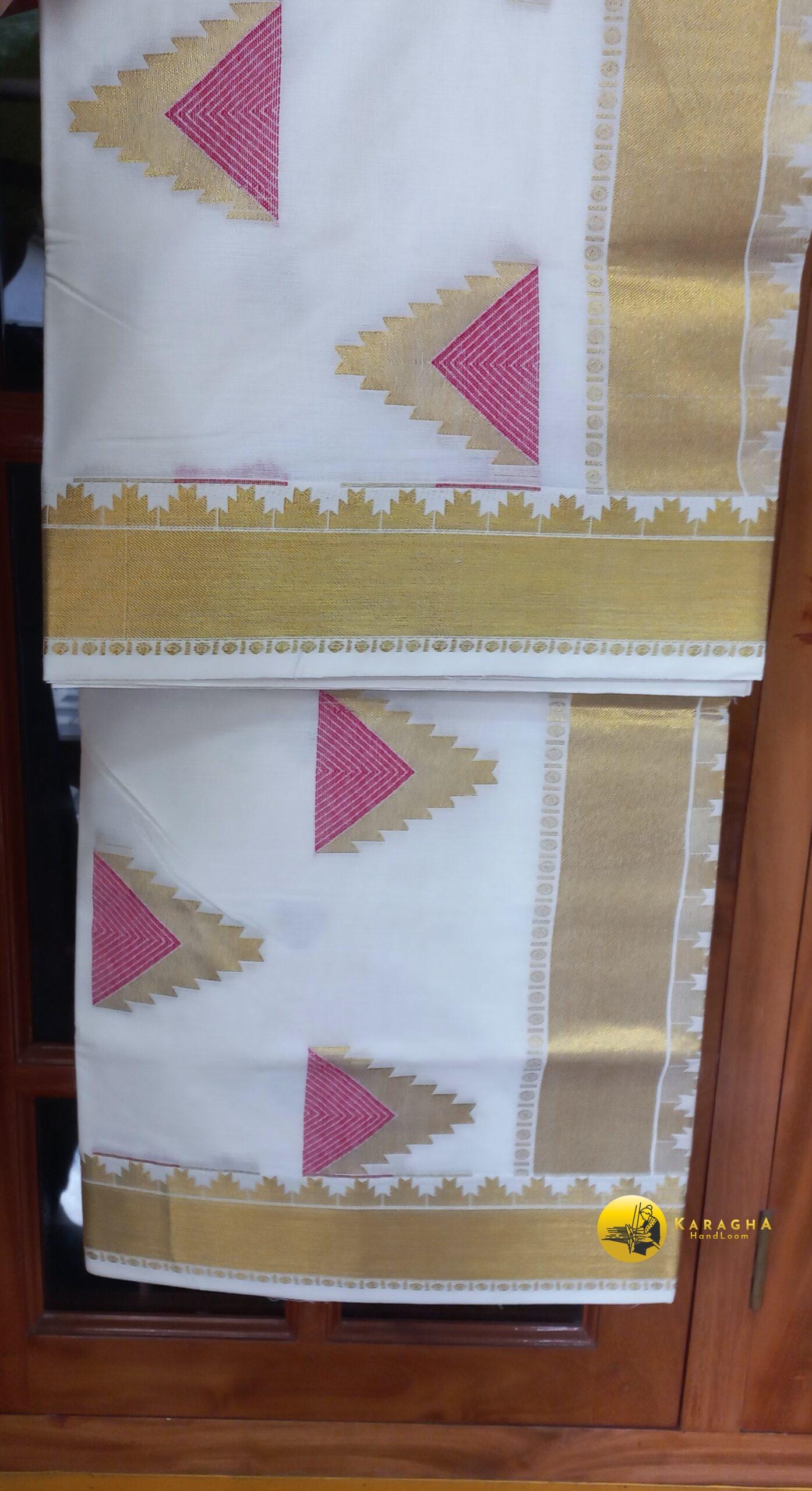 Kerala Saree - Image 2